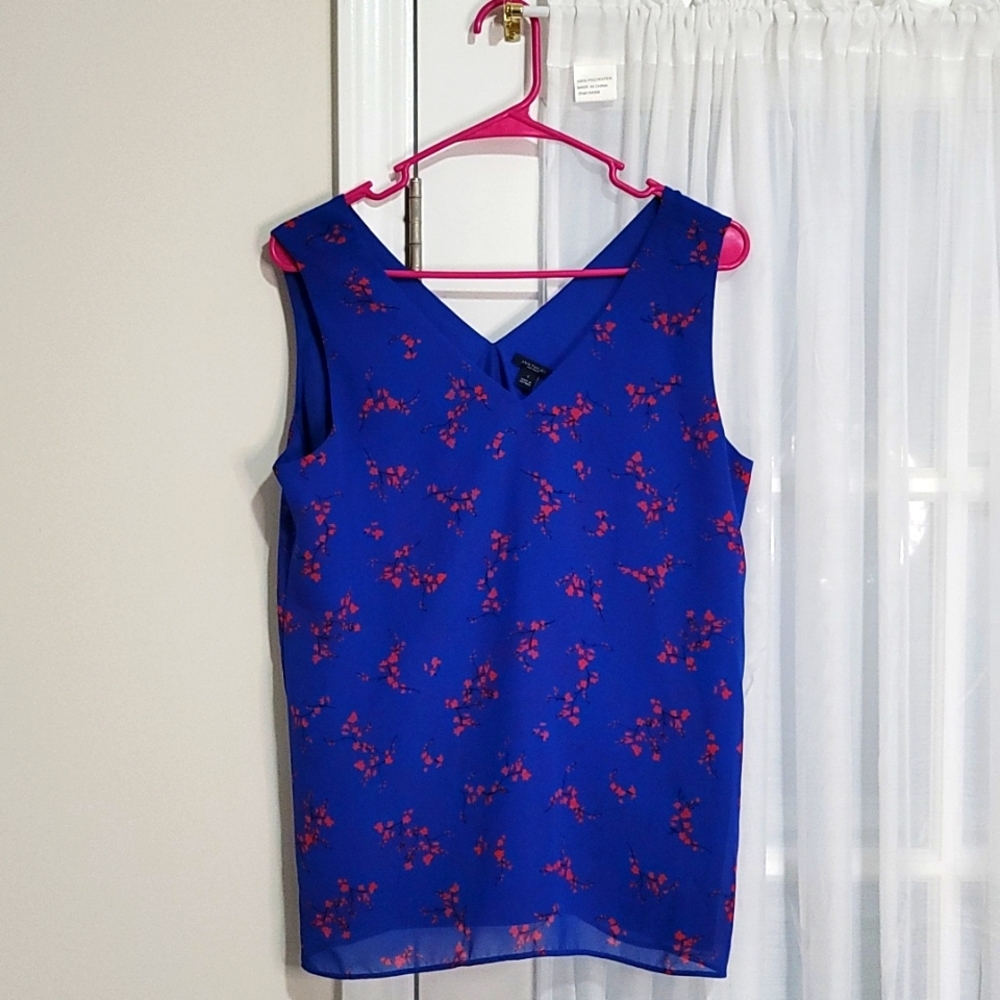 Ann Taylor Factory Royal Blue Sleeveless V-Neck Floral Shell